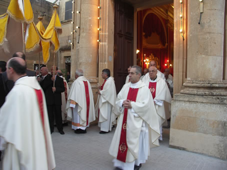 A6 Clergy leaving Nazzarenu Church