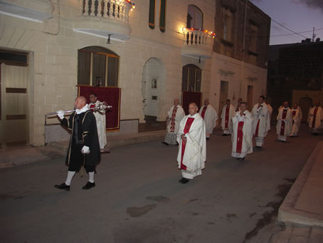 E2 Clergy in Triq ta Gorf