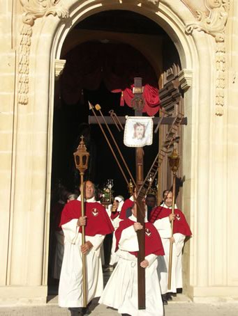 A4 Cross of the Passion leaves Basilica