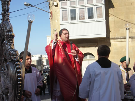 C6 Blessing Palm and Olive branches