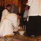 D1  Archpriest washes the feet of the Apostles