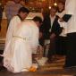 C7 Archpriest washes the feet of the Apostles