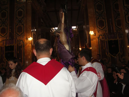 D6 Crucifix carried in procession