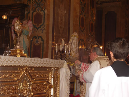 A4 Bishop incensing the Blessed Sacrament