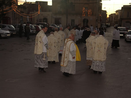 B2 Procession in Victory Square