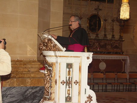 35 Curia Chancellor reads the apointment