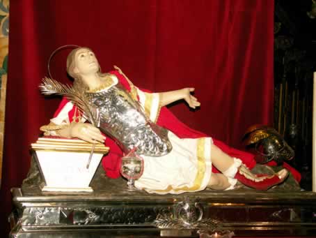 81 Statue of St Fortunatus