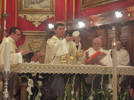 I5 Consecration of the bread