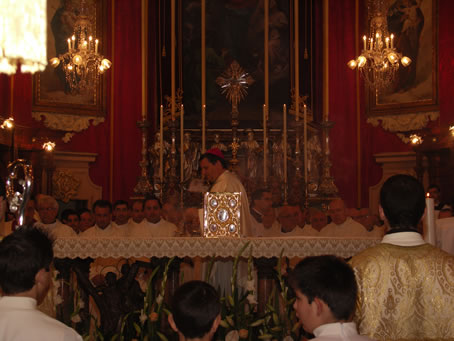 C6 Bishop incensing the Altar