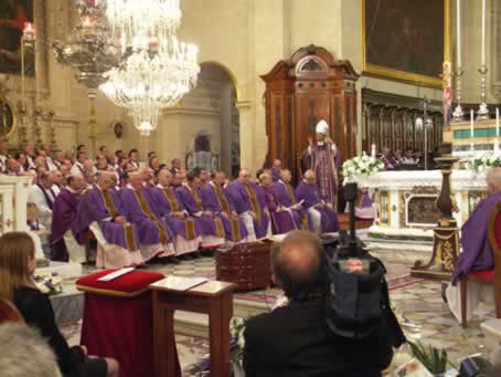 127 Bishop Grech delivers the Homily