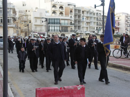 A8 S Marija Band marches down the Promenade