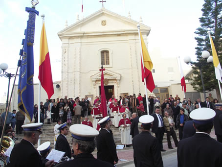 F1 Victory Band march ends here