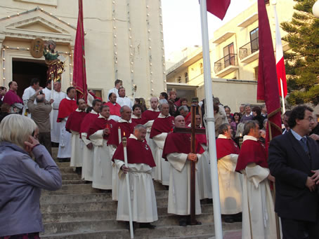 A4 Confraternity from Xaghra leads procession