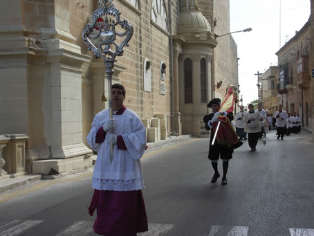 058 Procession for start of Mass