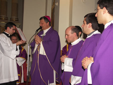 D6 Praying over the candidates