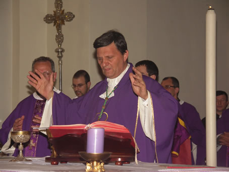 H1 Bishop Grech reciting the Lord's Prayer