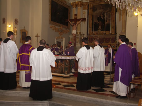 B1 Incensing the Altar