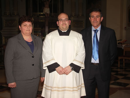 J2 Mark with parents