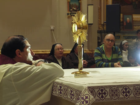 D2  Adoration of the Holy Eucharist