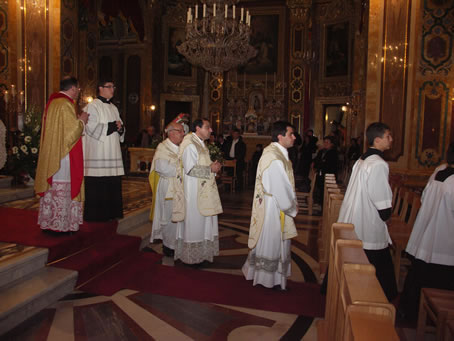 073 Procession back to Sacristy