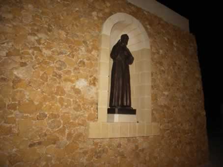 163 Statue of Padre Pio near the entrance