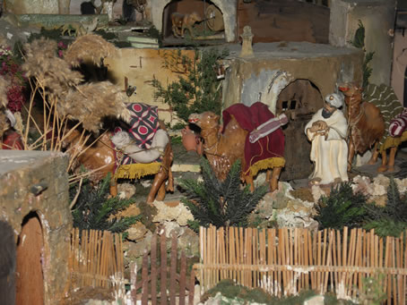 21 Magi on the way to the Manger