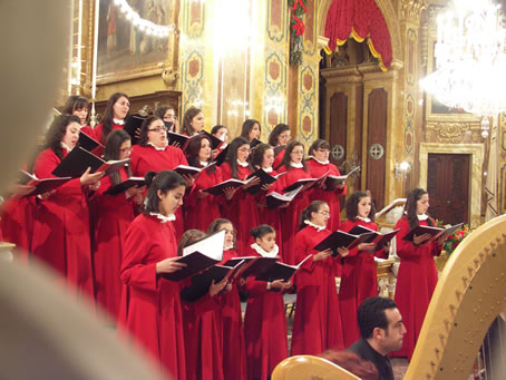 040 Choir and Orchestra 'Il est Ne' Le Divin Enfant'