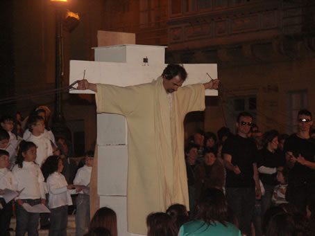 K2 Jesus is crucified