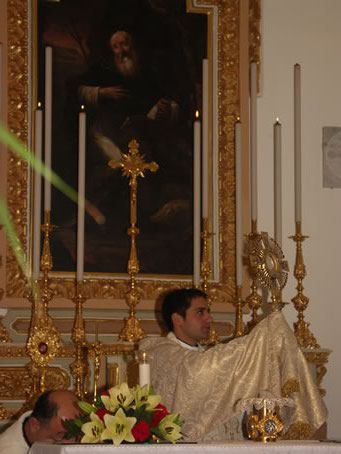 E9 Benediction with the Holy Eucharist