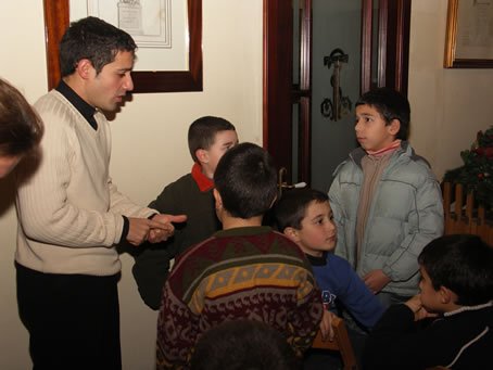 F2 Fr Anthony Bajada briefs the altar boys