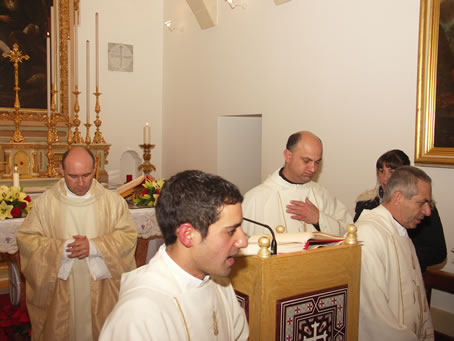 G8 Celebrants returning to Sacristy