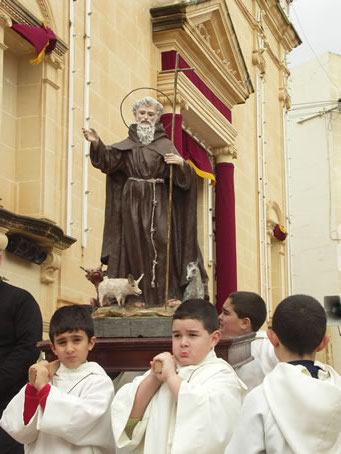 F3 In procession to St Anthony Square