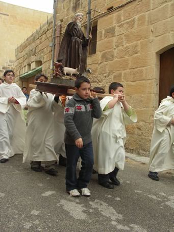 G4 In procession to St Anthony Square