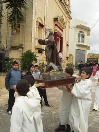 F4 In procession to St Anthony Square