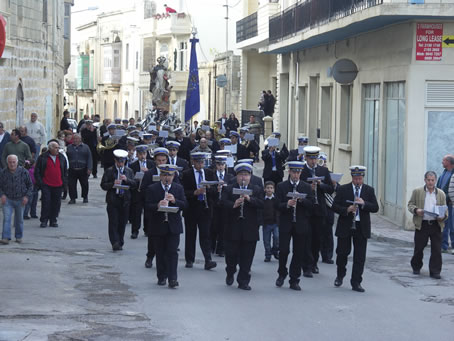 E2 Victory Band at end of Church Street