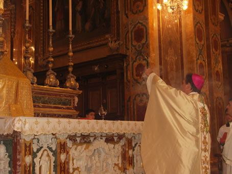 A9 Bishop incensing the Altar