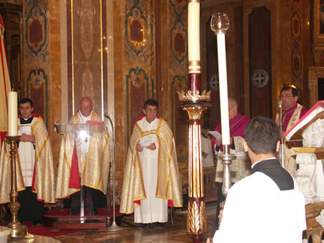 01 Mgr A Refalo leading Vespers