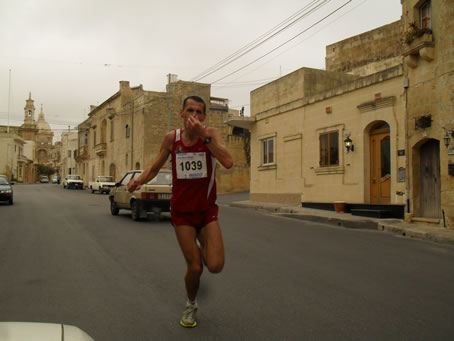 H5 In Nadur Drew Lang ending up taking the lead