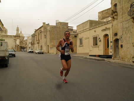 H4 In Nadur John Galea in the lead