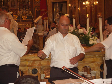 110 Mr Ronald Camilleri directing Orchestra, Soloists and Choir