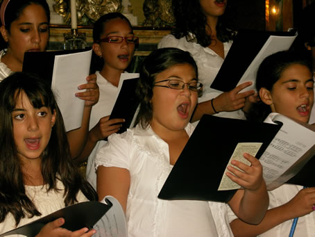 089 Singing during Holy Communion