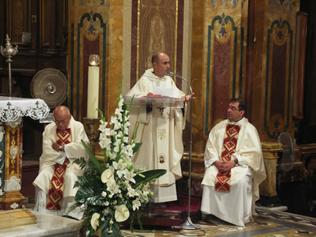 006 Fr Ciantar delivering the Homily