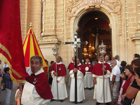 018 Start of procession