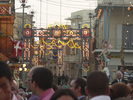 017 Church Street decorated for procession