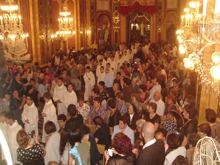 006 Altar boys in Basilica