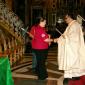 046 Distribution of certificate of family consecration to Our Lady