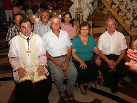 152 Mgr Archpriest with Xaghra emigrants from Melbourne and Sydney