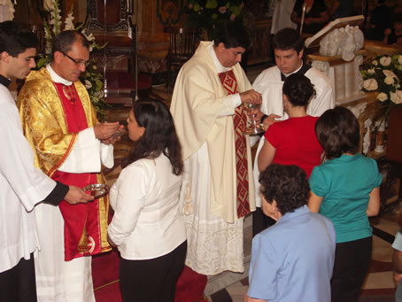 41 Holy Communion