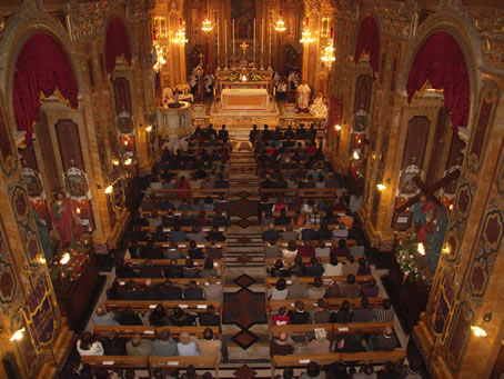 D5 The Congregation in the nave