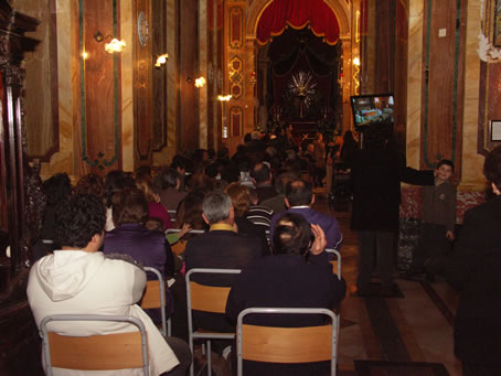 K4 Congregation in left aisle